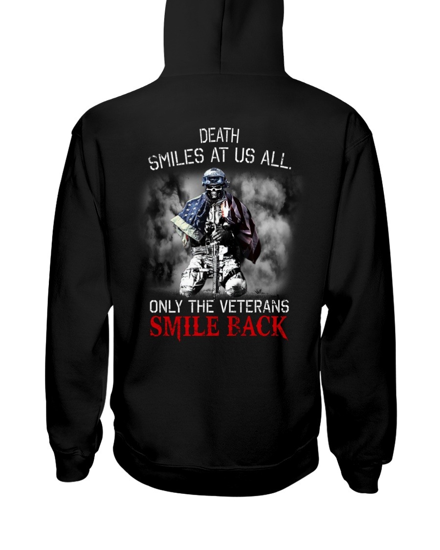 Death smiles at us all only the veterans smile back shirt hoodie