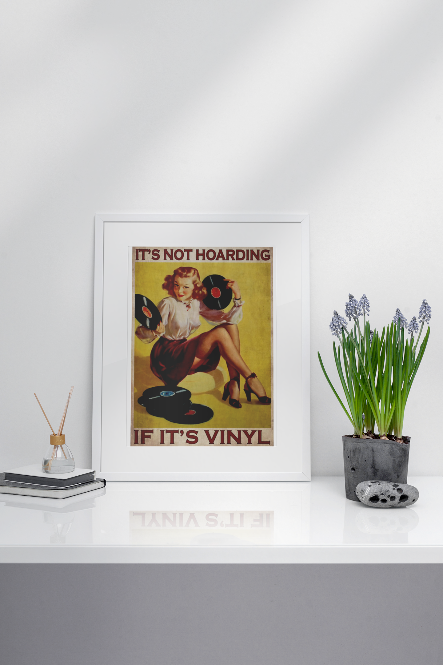 Girlifit'svinylIt'snothoardingposter