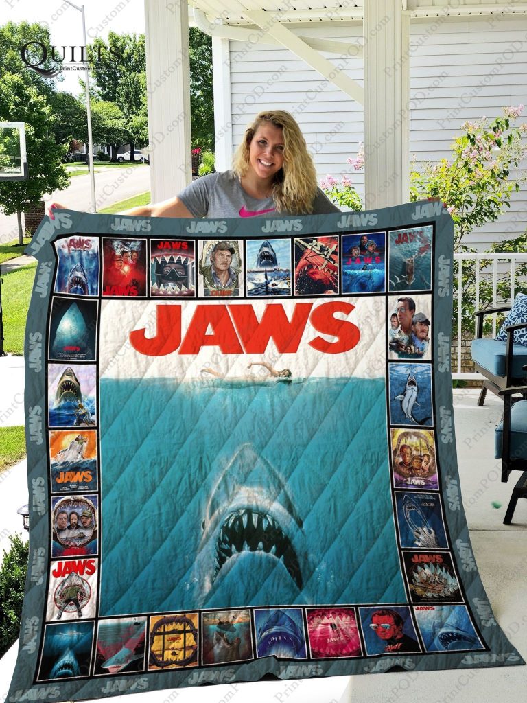 Jaws Shark movie quilt blanket