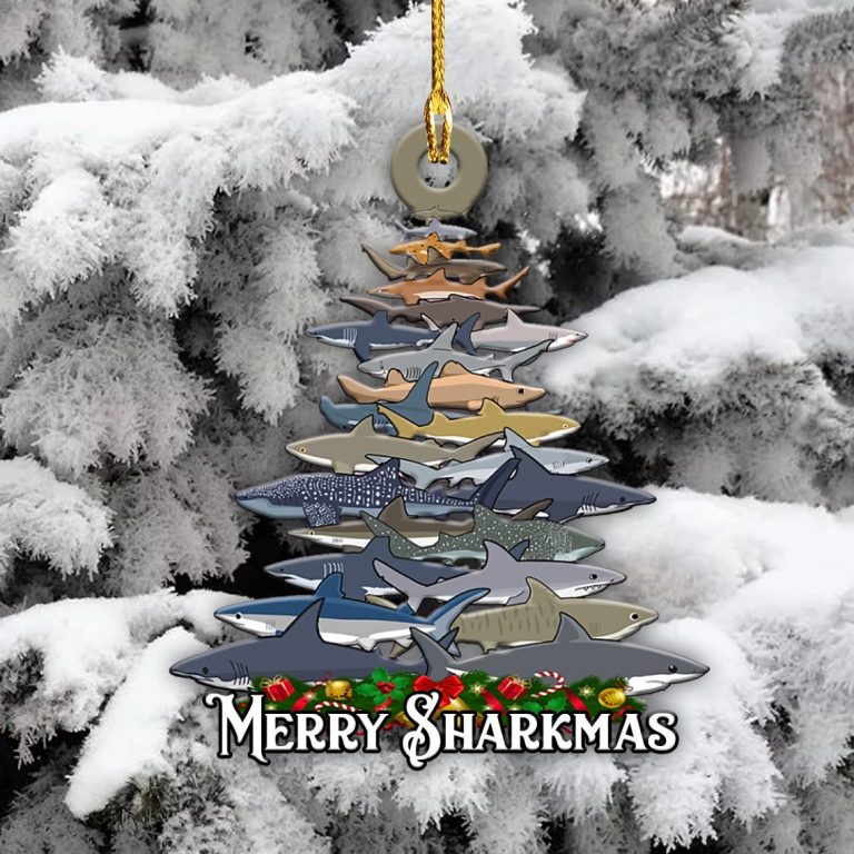 Merry Sharkmas Christmas tree ornament 1