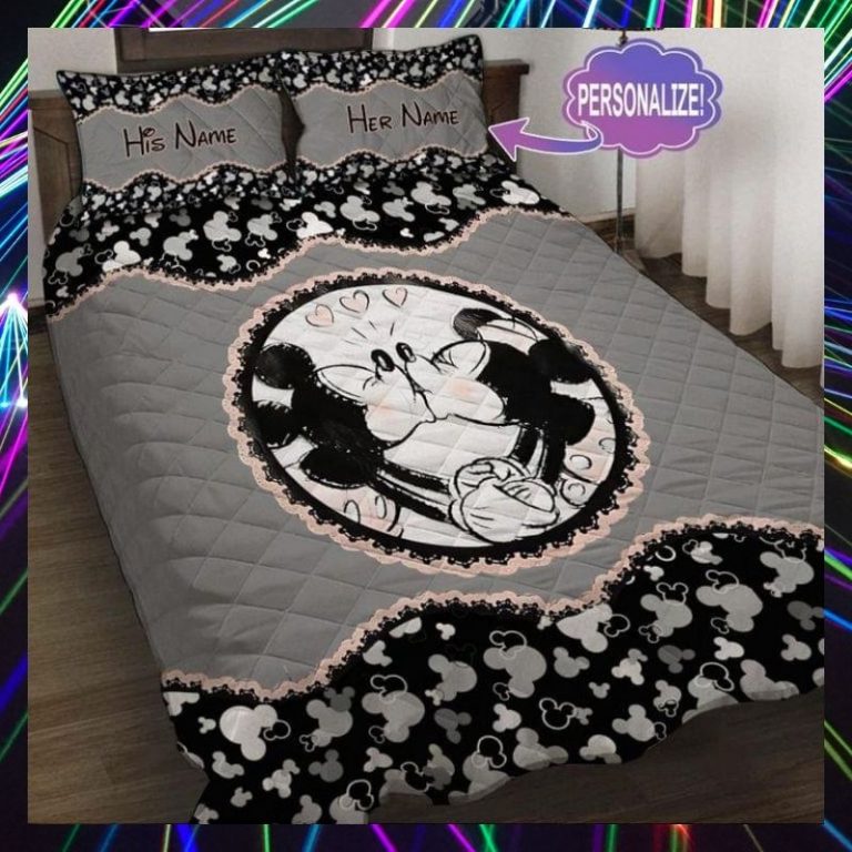 Couple Mickey Mouse kissing custom personalized name quilt bedding set 4