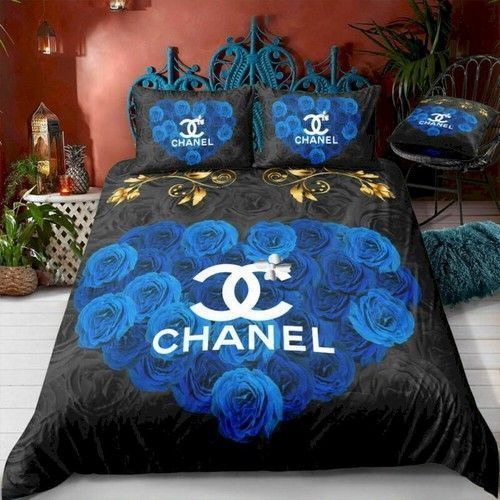 LIMITED Blue rose Chanel heart bedding set 1