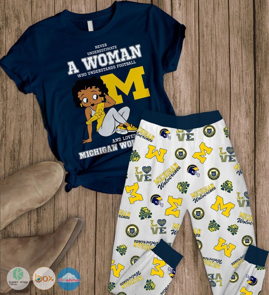 Michigan Wolverines Nerver underestimate women understands football short sleeves Pajamas Set