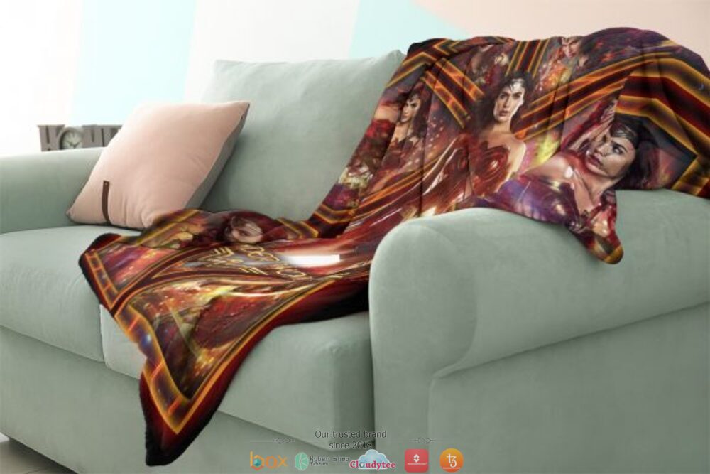 Wonder Woman soft blanket 4 Wonder Woman Blanket 1 2 3