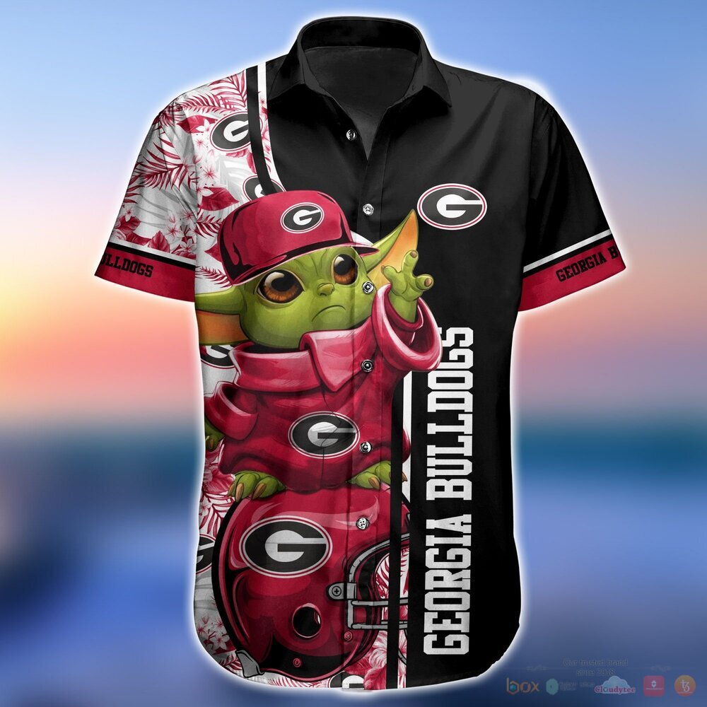 Georgia Bulldogs Baby Yoda NCAA Hawaiian Shirt and Shorts 5 Georgia Bulldogs NCAA Baby Yoda Hawaiian Shirt and Shorts 1 2 3 4