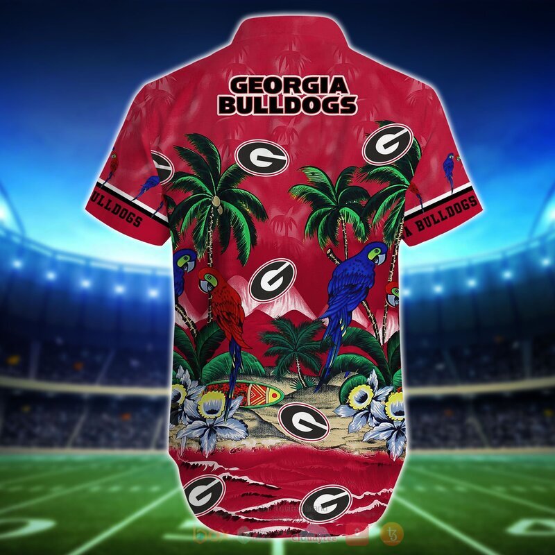 NCAA Georgia Bulldogs Parrot Hawaiian Shirt, Short 3 NCAA Georgia Bulldogs Parrot Hawaiian Shirt Short 1 2