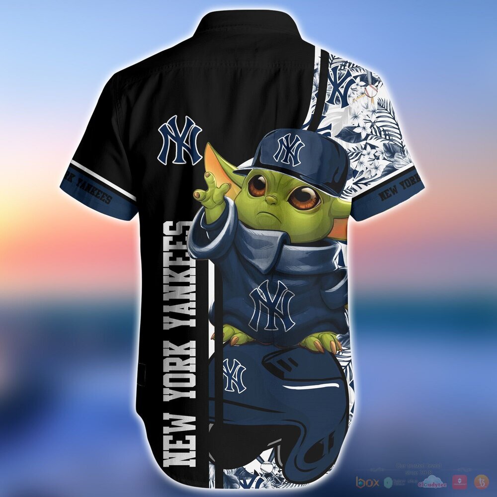 Newyork Yankees MLB Baby Yoda Hawaiian Shirt and Shorts 1 2 3