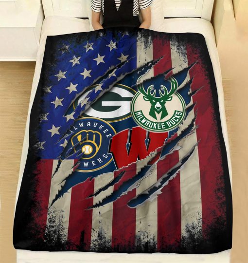 NFL Green Bay Packers Wisconsin Badgers Milwaukee Brewers Milwaukee Bucks Blanket 4 Fleece Blanket 7 copy 6 510x540 1