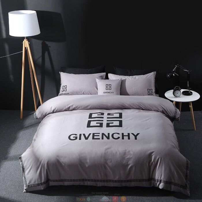 Givenchy White Bedding Set