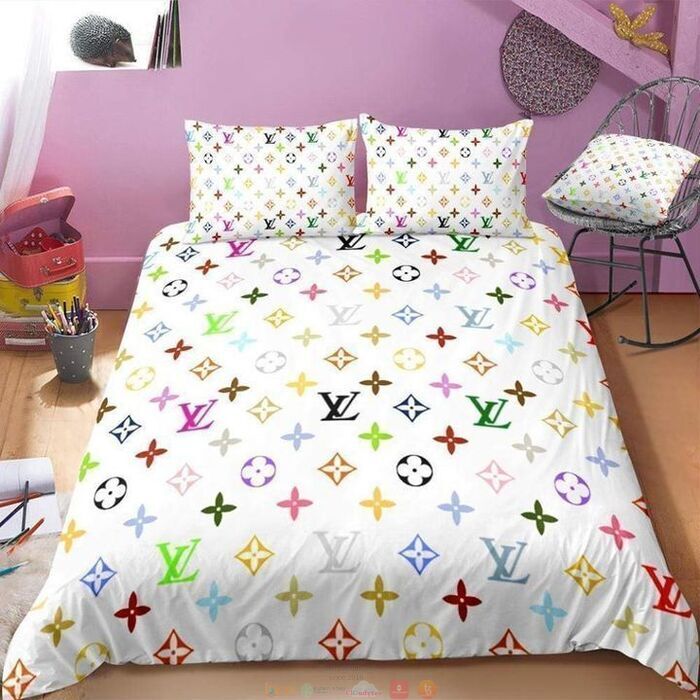 Louis Vuiton White Bedding Set