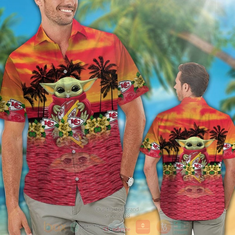 HOT Baby Yoda hug Kansas City Chiefs hawaiian shirt and shorts 2 Baby Yoda hug Kansas City Chiefs hawaiian shirt and shorts 1