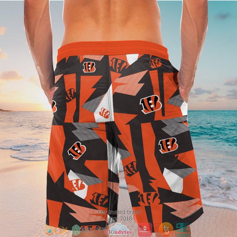 Cincinnati Bengals Orange Grey pattern Hawaiian shirt, short 6 Cincinnati Bengals Orange Grey pattern Hawaiian shirt short 1 2 3 4 5