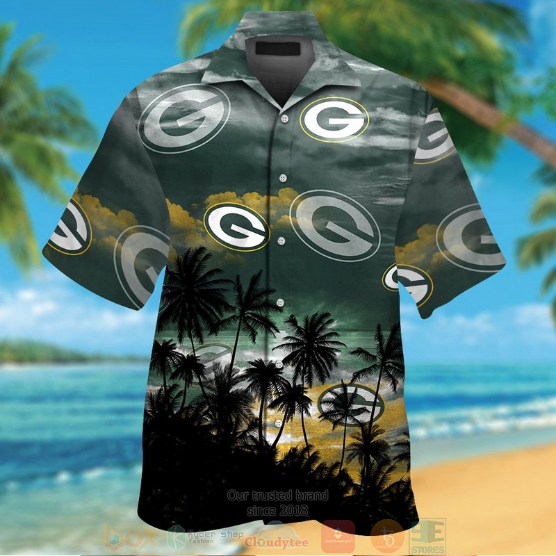 HOT Green Bay Packers palm tree green black hawaiian shirt and shorts 1 Green Bay Packers palm tree green black hawaiian shirt and shorts
