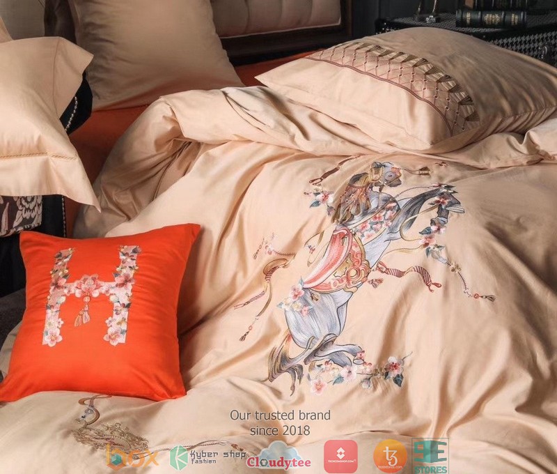 Horse Flower Pink Quilt Bedding Set 2 Horse Flower Pink Quilt Bedding Set 1