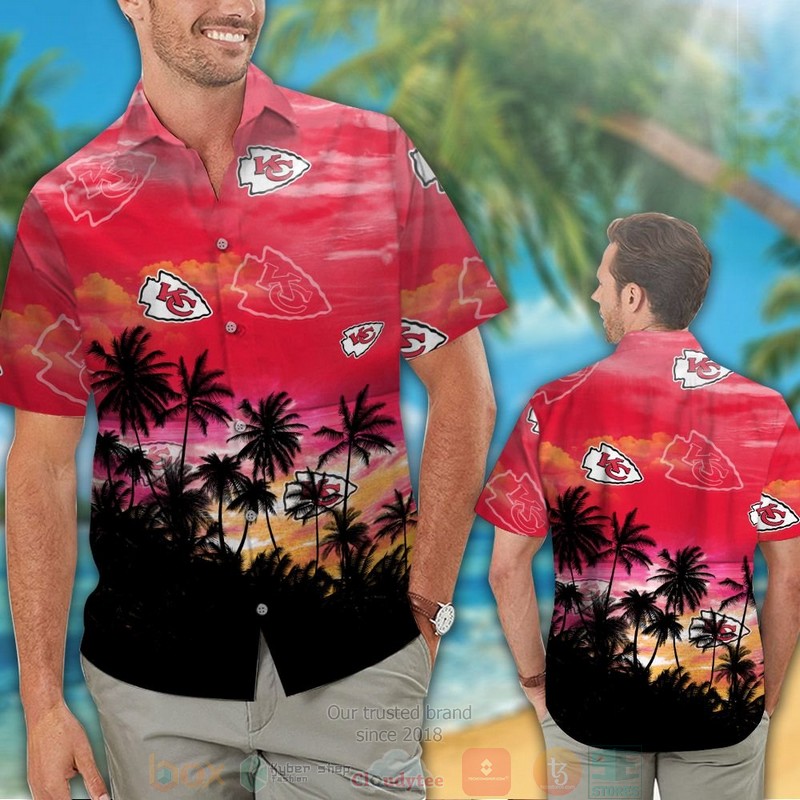 HOT Kansas City Chiefs palm tree red black hawaiian shirt and shorts 2 Kansas City Chiefs palm tree red black hawaiian shirt and shorts 1