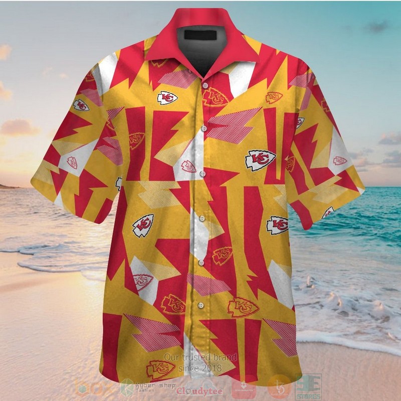 Kansas City Chiefs yellow red hawaiian shirt and shorts