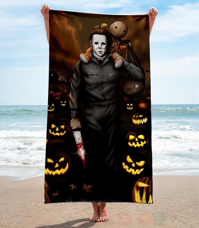Michael Myers Halloween Pumpkin Microfiber Beach Towel 1