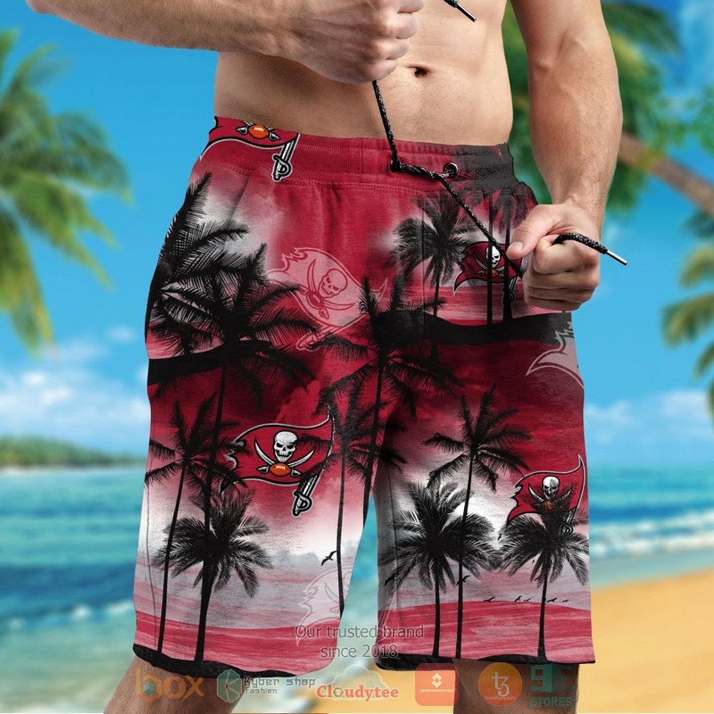Palm tree Tampa Bay Buccaneers dark red hawaii shirt shorts 1 2 3 4