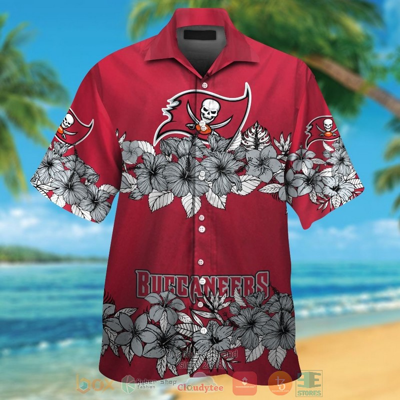 HOT Tampa Bay Buccaneers grey tropical plants red hawaii shirt, shorts 1 Tampa Bay Buccaneers grey tropical plants red hawaii shirt shorts