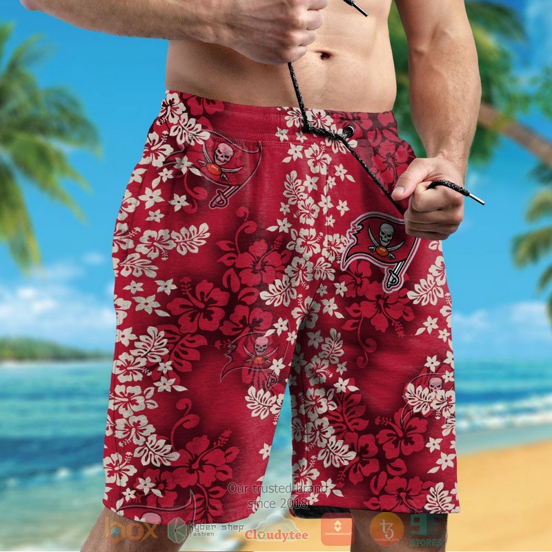 HOT Tampa Bay Buccaneers tropical plants red hawaii shirt, shorts 5 Tampa Bay Buccaneers tropical plants red hawaii shirt shorts 1 2 3 4