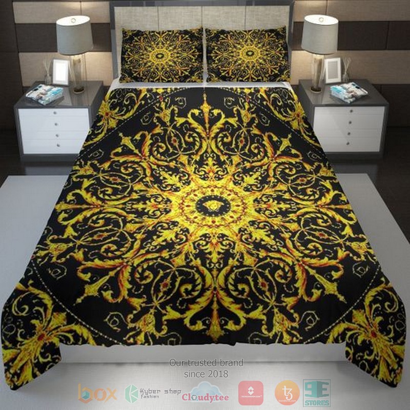 HOT Versace La Coupe Des Dieux Logo yellow black bedroom bedding set 3 Versace La Coupe Des Dieux Logo yellow black bedding set