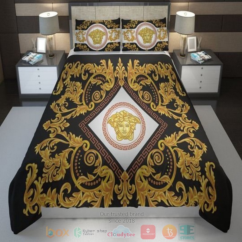 HOT Versace Luxury brand logo yellow black bedroom bedding set 2 Versace Luxury brand logo yellow black bedding set