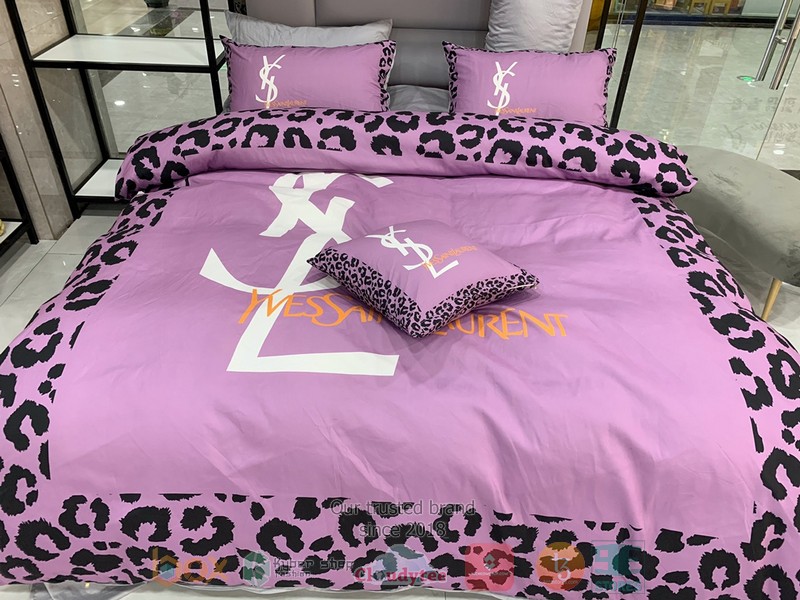 HOT Ysl Yves Saint Laurent Luxury Brand Leopard pink bedroom bedding set 2 Ysl Yves Saint Laurent Luxury Brand Leopard pink Bedding Set