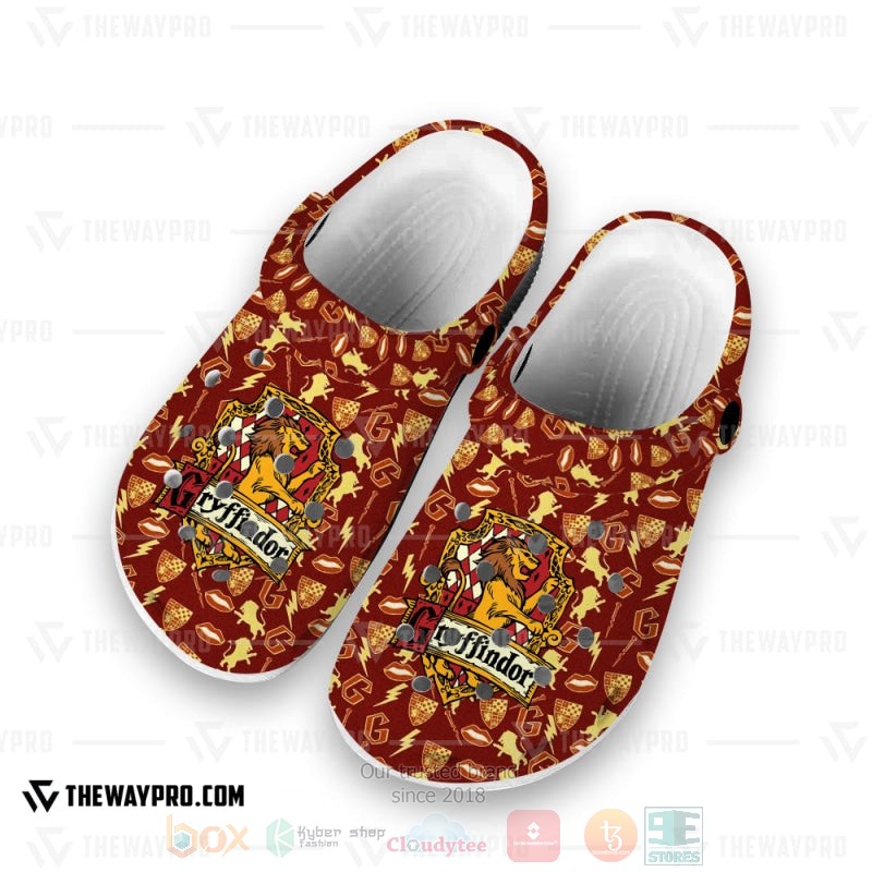 BEST Harry Potter Gryffindor Crocband Shoes 3 Harry Potter Gryffindor Crocs Crocband Clog 1 2