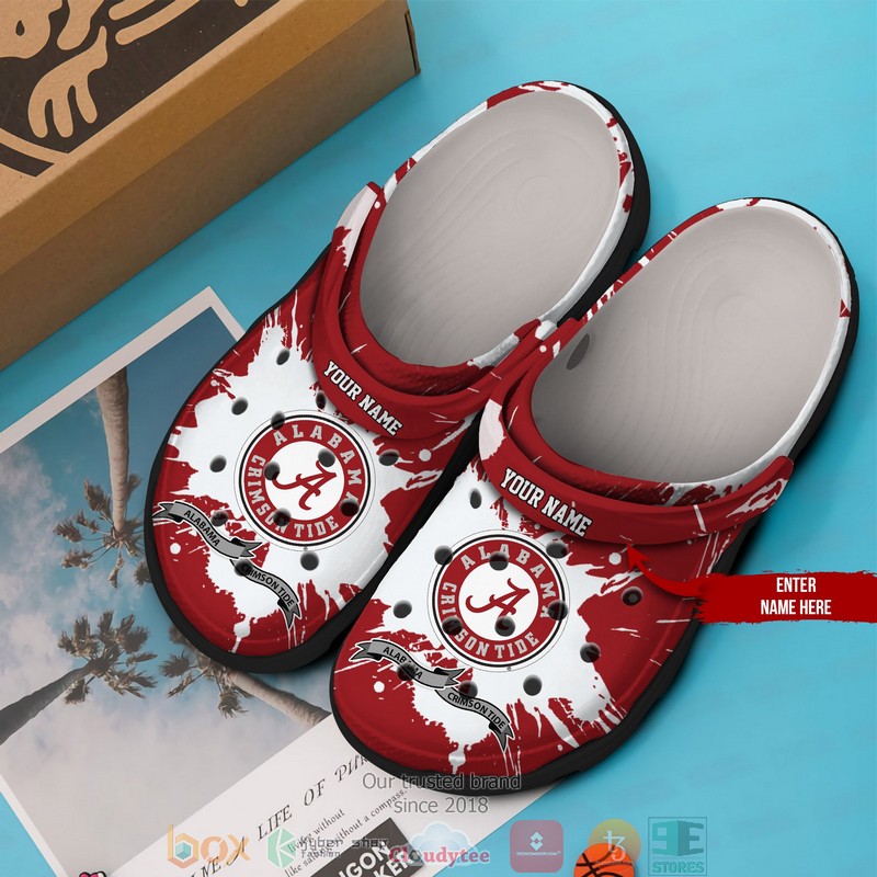 Personalized MLB Atlanta Braves Crocs Crocband Clog 2 Personalized MLB Atlanta Braves Crocs Crocband Clog 1