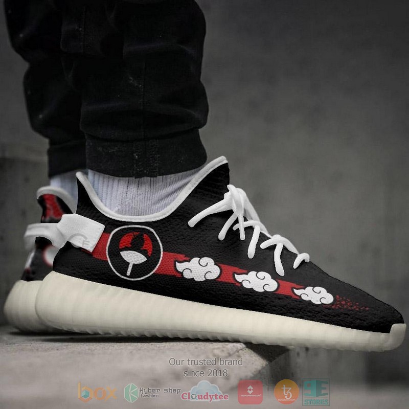 BEST Akatsuki Cloud Itachi Yeezy Shoes Sneaker 3 Akatsuki Cloud Itachi Anime Yeezy Shoes 1 2