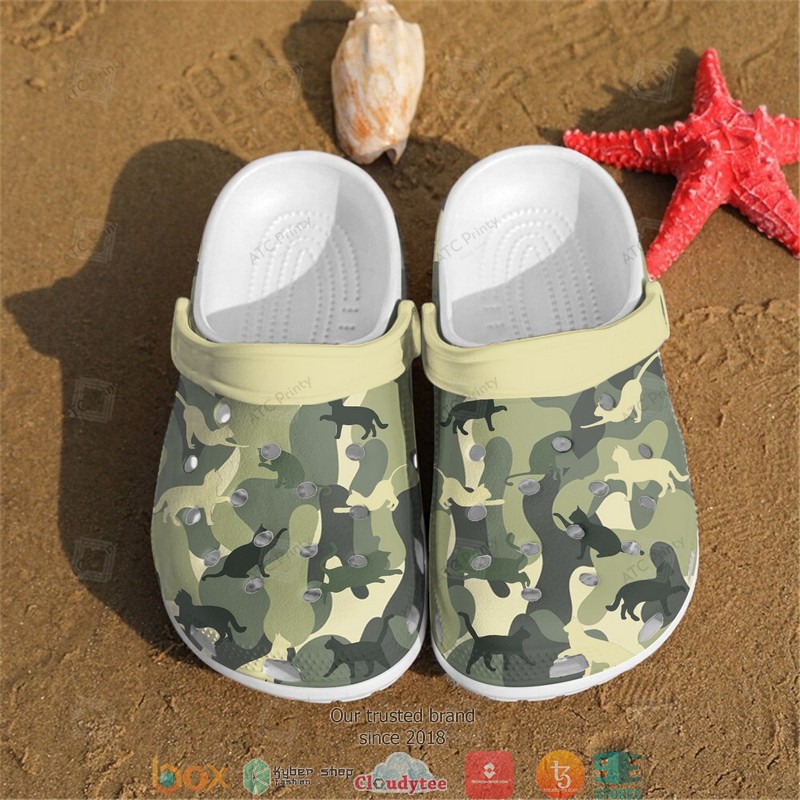 Cat Green camo Crocband Clogs
