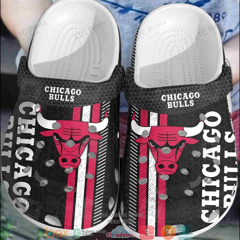 NBA Chicago Bulls Black Crocband Clogs