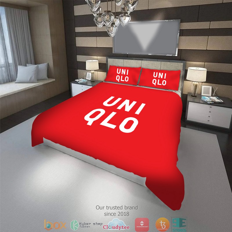 Uniqlo Red bedding set