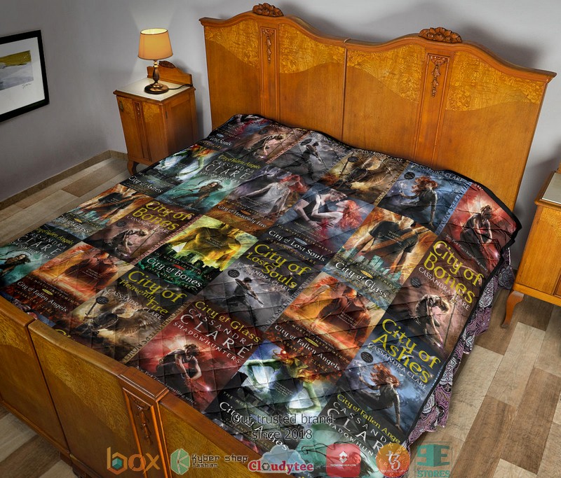 Cassandra Clare Shadowhunter series Book Covers Quilt word2