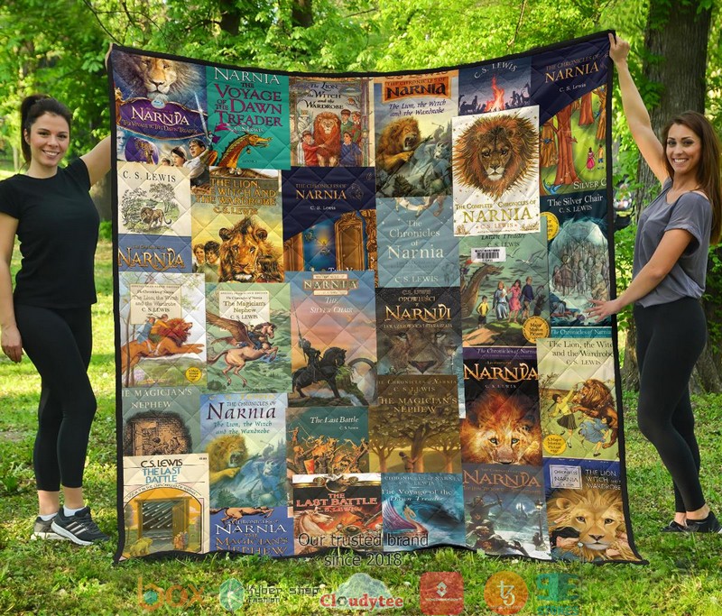 Narnia Book Series Book Covers Quilt word3