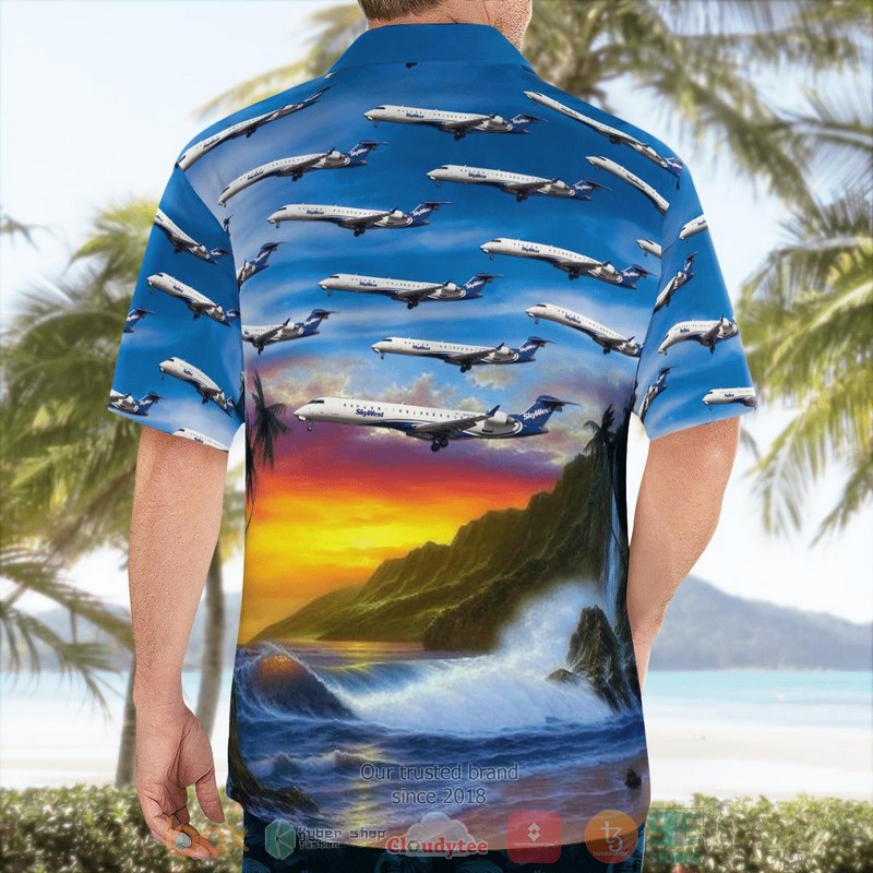 BEST SkyWest Airlines Bombardier CRJ-701ER N752SK Hawaii Shirt 2 BEST SkyWest Airlines Bombardier CRJ-701ER N752SK Hawaii Shirt word1