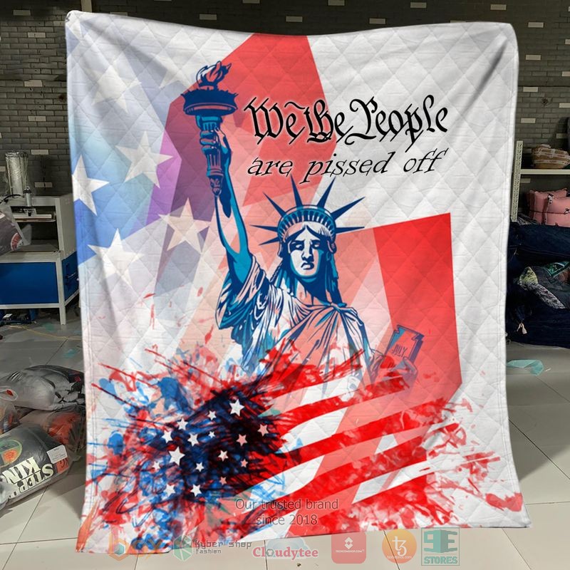 HOT Statue of Liberty We The People Are Pissed Off Blanket Quilt word3