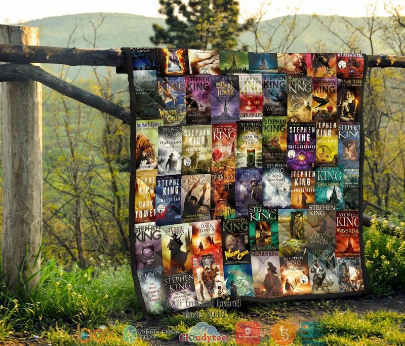The Dark Tower Books Quilt 8 The Dark Tower Books Quilt word2
