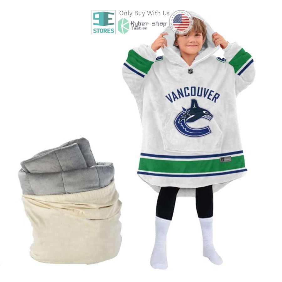 NEW Vancouver Canucks Custom Name Fleece Hooded Blanket 4 personalized nhl vancouver canucks sherpa hooded blanket 4 93395