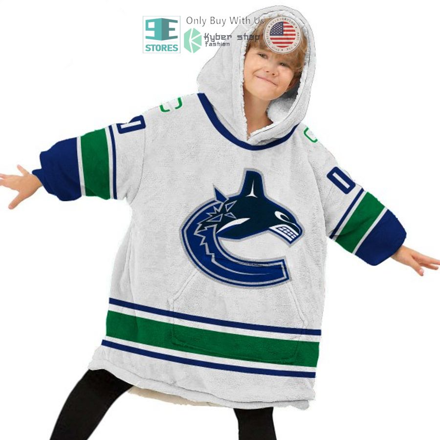 NEW Vancouver Canucks white Custom Name Fleece Hooded Blanket 6 personalized nhl vancouver canucks white sherpa hooded blanket 6 71154