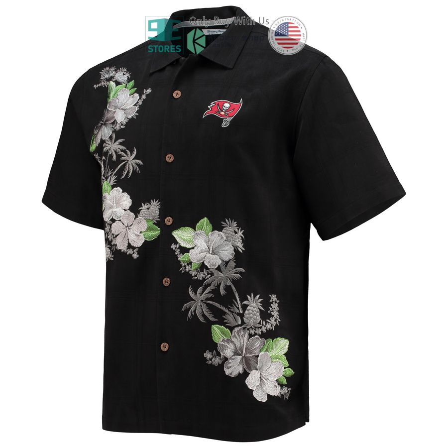 HOT Tampa Bay Buccaneers Tommy Bahama Azule Oasis Black Hawaii Shirt 2 tampa bay buccaneers tommy bahama azule oasis black hawaiian shirt 2 10356