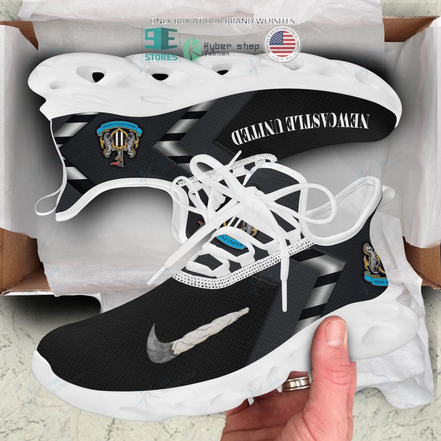 NEW Nike Newcastle United F.C Max Soul Snaeker 5 newcastle united f c nike max soul shoes 5 71046