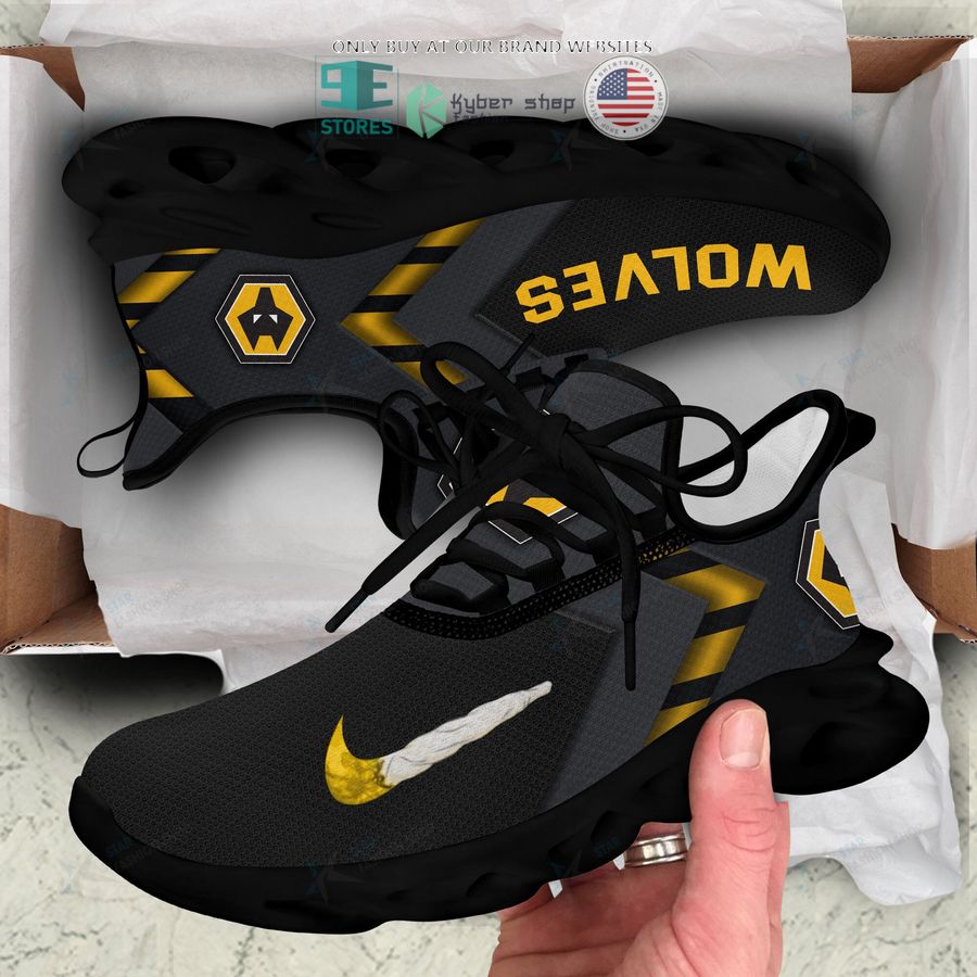 NEW Nike Wolverhampton Wanderers F.C Max Soul Snaeker 3 wolverhampton wanderers f c nike max soul shoes 3 44035