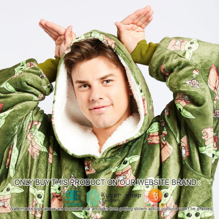 NEW Star Wars Baby Yoda In Spaceship green Fleece Hoodie Blanket 6 star wars baby yoda in spaceship green sherpa hoodie blanket 6 49732