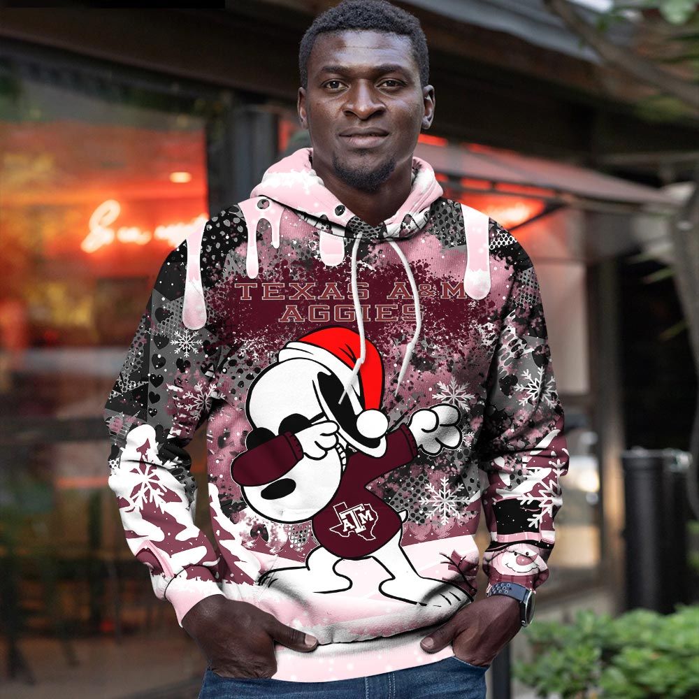 NCAA Texas A&M Aggies Snoopy Dabbing The Peanuts Christmas 3D Hoodie 4 NajPejw88fSyT80EDOrZ