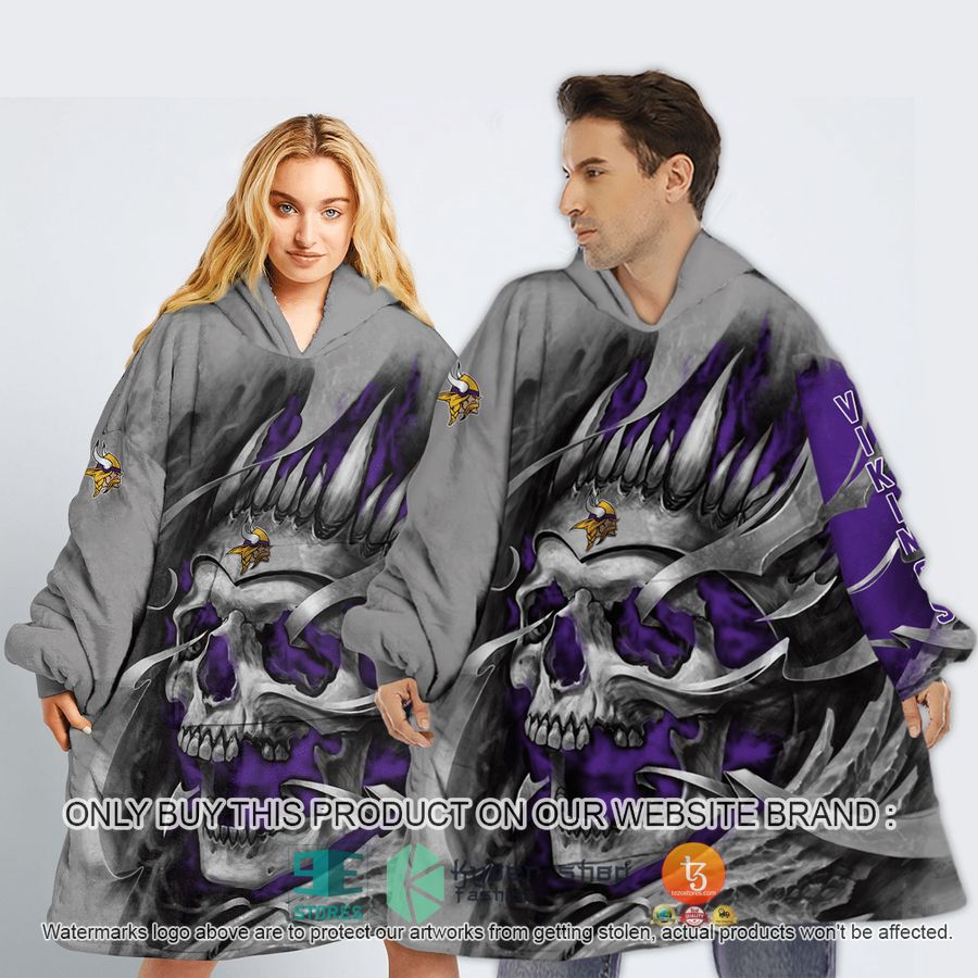 personalized nfl skull minnesota vikings sherpa hoodie blanket 1 72183