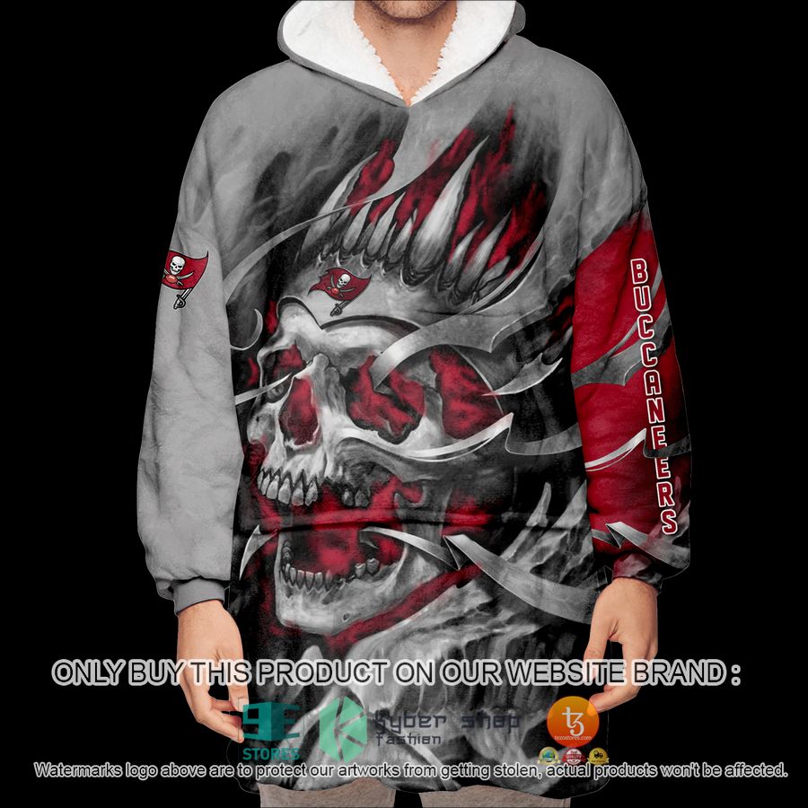 NEW Skull Tampa Bay Buccaneers Custom Name Fleece Hoodie Blanket 4 personalized nfl skull tampa bay buccaneers sherpa hoodie blanket 4 78645
