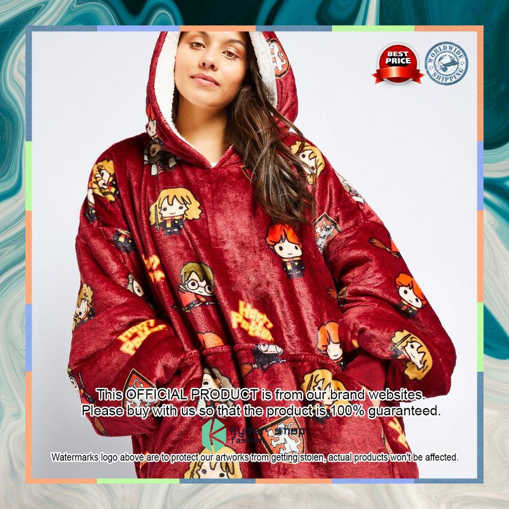 HP Gryffindor Oodie Blanket Hoodie 16 HP Gryffindor Oodie Blanket Hoodie word3