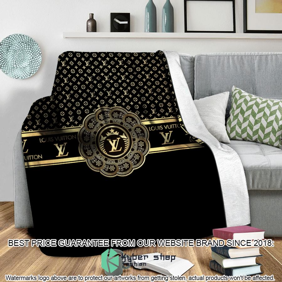 versace logo blanket 1 252